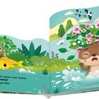 Am liebsten tauche ich im Wasser nach Steinen. Plötzlich macht es: Rummms! Ich habe mir den Kopf gestoßen.  
Illustration eines Otters im Fluss mit Blüten und Fischen.