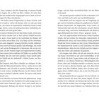 Es gibt zwei Seiten mit Text. Auf ein Schild steht "Cidade Lendax" und an einer Wand "Peace".