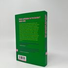 Ein Buchrücken in Grün mit rosa und blauer Schrift. Titel: "Kinder großziehen im Patriarchat? Anders wild."