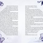 Seiten 12 und 13 eines Buchs. Text erzählt von einem Zauberlehrling, der sich heimlich in einer magischen Bibliothek bewegt. Illustrationen eines Schlüssels, Schriftrollen und einer Tasse mit "Madam Qara".