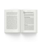 Buch mit zwei Seiten. Rechts oben Text: "Power für die Praxis: Wie du dich bestens verkaufst", gefolgt von Tipps und Erklärungen.