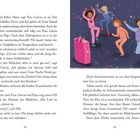 Seite 58-59: Mädchen tanzen, pinker Koffer daneben. Zwei Männer überlegen, Schlafende nicht zu stören. Alisha plant Schminkstudio.