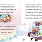 Zwei Seiten eines illustrierten Kinderbuchs mit Text über Finja, die ihren Zauberstab schwingt. Finja hat rote Locken.