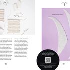 Achte darauf, dass du rostfreie Stecknadeln verwendest. Zwei gestrickte Tücher auf hellem Untergrund, daneben Nadeln.