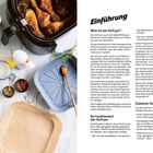 Einführung: Was ist ein Airfryer? So funktioniert der Airfryer. Zubehör für den Airfryer. Links Zutaten, rechts Airfryer mit Hähnchen.
