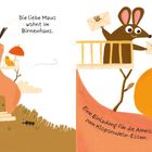 Die liebe Maus wohnt im Birnenhaus. Sie freut sich über den Brief. Eine Schnecke mit Einladung auf ihrem Haus.