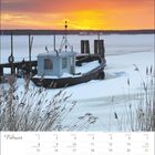 Text: "Februar", "Valentinstag", "Rosenmontag". Ein Boot auf gefrorenem See vor einem Steg bei Sonnenuntergang.