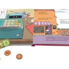 LEGE DAS GELD, UM DIE KASSE ZU BEZAHLEN. Eine Illustration zeigt eine Kasse mit Mäusen beim Einkaufen.