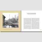 Links: Foto einer alten Backsteinfabrik am Wasser. Rechts: Titel "Topografie und Verlauf der Industrialisierung", Textblock.