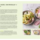 Grundrezept Nudel- und Reissalat mit Essig-Öl-Dressing. Zubereitungszeit: 30 Min. Abbildung: Salatschüsseln mit Zutaten.