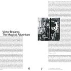 "Victor Brauner, The Magical Adventure" in großen Buchstaben, mit einem erklärenden Text darunter. Rechts ein sw-Foto eines Mannes im Atelier.
