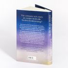 "Wie erinnere ich mich an meine lichtvolle Seelen-Bestimmung?" Text auf einem Buchumschlag mit blau-violetter Farbverlauf.