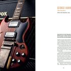 George Harrison, The Beatles, Gibson SG Standard, 1964. Eine Gitarre vor einem VOX-Verstärker, begleitet von einem erklärenden Text.