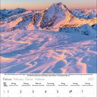 Kalenderblatt: Februar 2027. Aufnahme von schneebedeckten Bergen im Sonnenuntergang.