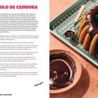 "BOLO DE CENOURA", Rezept mit Zutatenliste für 12-14 Personen. Auf der rechten Seite ein Schokoladenkuchen auf einem Gitter.