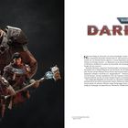 Logo "Warhammer 40,000 Darktide". Links vier Figuren, darunter ein großer Krieger mit Rüstung und Waffen, rechte Seite Text.