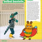 Kostüme selbst basteln. Prinzessin, Roboter oder Waldelf. Februar. Kind als Dinosaurier verkleidet. Maus mit Umhang daneben.