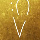 Text: "Absoluter Angstbefreier". 
Abstrakte Illustration auf goldener Textur, zeigt ein minimalistisches, weißes Gesicht.