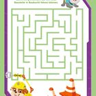 Text: "Zeige Motor den Weg zu Rubble, damit sie gemeinsam auf die neue Baustelle in Baubucht fahren können." Ein Labyrinth, Rubble oben rechts, trägt Bauhelm; Baukegel unten.