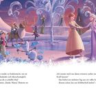 Text: Elsa staunte, dass ihre Magie wieder funktionierte. Unter Winterlandschaft, Kinder und Figuren in fröhlicher Stimmung.