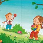 Kinder finden bunte Ostereier im Garten. Ein Hase schaut aus einem Busch, ein Vogel sitzt im Baum. Eine Illustration.