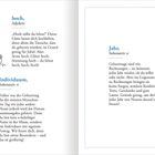 Texte über "hoch", "Individuum" und "Jahr" mit Beschreibungen zu Geburtstagen. Illustration: Hände mit Herz.