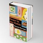 „Feuer in der Kehle“ von Beatriz Serrano. Illustration mit Computer, Flamme, Frau, Auto, Sarg und Telefon.