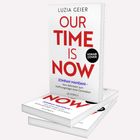 Buchcover: "OUR TIME IS NOW" in Rot, darunter "ZOHRAN MAMDANI". Kreis mit "VORAB COVER", weiße und rote Farben.