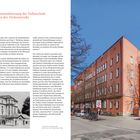 Instandsetzung Volksschule an der Türkenstraße. Rechts großes rotes Schulgebäude mit Bäumen, Fahrräder davor.
