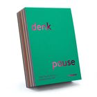 Text: „denk pause“, „Jeden Tag ein Zitat zum Nachdenken für 2027“, „seitmann“. Ein dicker grüner Kalenderblock.