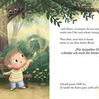 „Ach Mieze, wo kannst du nur sein?“, seufzt eine Omi. Ein Eichhörnchen ist auf einem Baum und eine Frau sitzt auf einer Bank.
