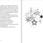 Text beschreibt eine weihnachtliche Szene. Illustration: Verschiedene Sterne und Ornamente, die von oben hängen.