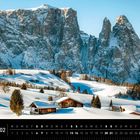 "Südtirol", "02", "Der Schlern". Schneebedeckte Landschaft mit Berghütten und steilen, schneebedeckten Felsen im Hintergrund.