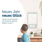 "Neues Jahr, neues Glück. Welcher unserer Kalender soll für 2027 Ihr täglicher Begleiter werden?" zeigt ein Kind mit Kalender.