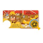 Texte: "Hey Huhn, warst das du?", "Im Stall bei den Kühen, da hört man ein ‚HUPS!‘". Illustration: Tiere im Stall, Kühe und Hühner.