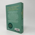 Buchrücken in Grün mit gelbem Text: "WENN DIE LIEBE IM BLITZLICHT STEHT, MUSS JEDES GEHEIMNIS PERFEKT SITZEN." Autor: Antonia Wesseling.