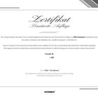 Zertifikat limitierte Auflage, 499 Exemplare, Ferrari-Sonderausgabe. Exemplar Nr. / 499, stilvolles Layout mit grauen Streifen.