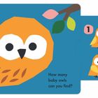 Titel: Hello Big Owl! Frage: How many baby owls can you find? Antwort: You found...five babies! Illustration mit farbenfrohen Eulen.