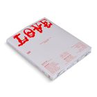 LOVE, weißer Hintergrund, große rote Buchstaben oben, darunter kleinere Namen und Details in Rot gedruckt.