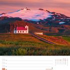 Kalenderdaten für Mai, Woche 18. "Christi Himmelfahrt" am 6. Ein Bild zeigt eine Kirche vor schneebedeckten Bergen bei Sonnenuntergang.