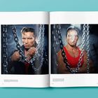 Links: "The photographer said Arnold arrived..." Rechts: "These photos were done for the January..." Zwei Fotos mit einem Mann in Ketten.
