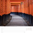 Text: "Torii-Weg des Shintō-Schreins Fushimi Inari-Taisha in Kyōto." Kalenderansicht mit einem Datum bei 16 rot markiert.
