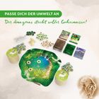 "Passe dich der Umwelt an. Der Amazonas steckt voller Geheimnisse!" Spielmaterial mit Karten und Plättchen, Amazonas-Thema.