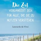 Kalenderblatt Juni 2027 und Zitat: "Die Zeit verlängert sich für alle, die sie zu nutzen verstehen." Strandweg mit Dünen.