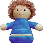 Keine Texte vorhanden. Eine Puppe mit lockigem Haar und blauem Anzug lächelt freundlich.