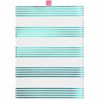 Weiße Fläche mit türkisfarbenen horizontalen Streifen, oben pinker Stoffstreifen.