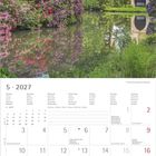 5 • 2027 Kalender. Monate in verschiedenen Sprachen. Szenen: Blühende Büsche, Teich, Bäume, Ziegelbogen, Bank.