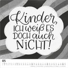 „Kinder, ich weiß es doch auch nicht!“ steht in einer Wolke, darunter ein Kalender für Mai mit Feiertagen.