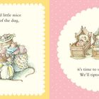 Text: "And for tired little mice at the end of the day, it’s time to sleep sweetly. We’ll tiptoe away..." Illustration: Mäuse in Betten.