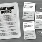"Lightning Round" mit Anweisungen zum Spielen einer Quizrunde. Drei Karten, jede mit einer Frage und möglichen Antworten.
